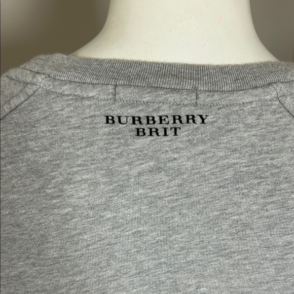 Burberry Brit Womens Short Sleeve Brit Graphic Sweatshirt Gray Logo Back Sz L - Picture 7 of 11
